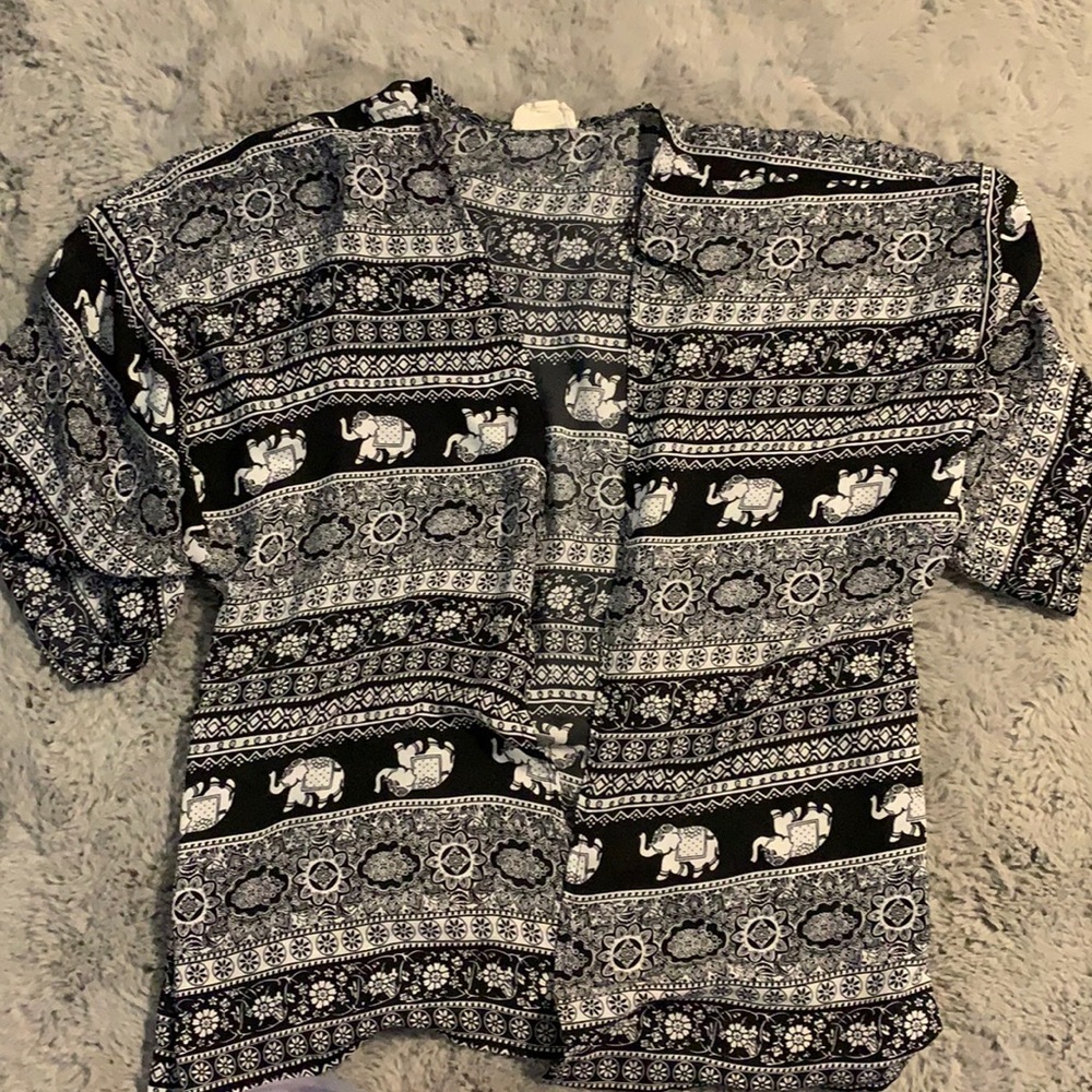 LA Hearts Black and White Kimono